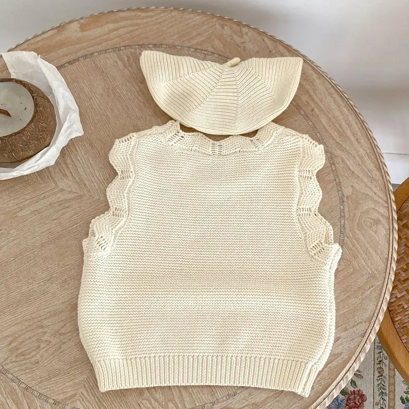 New autumn baby clothing, 0-3 year old female baby all cotton knitted embroidered knitted jacket vest
