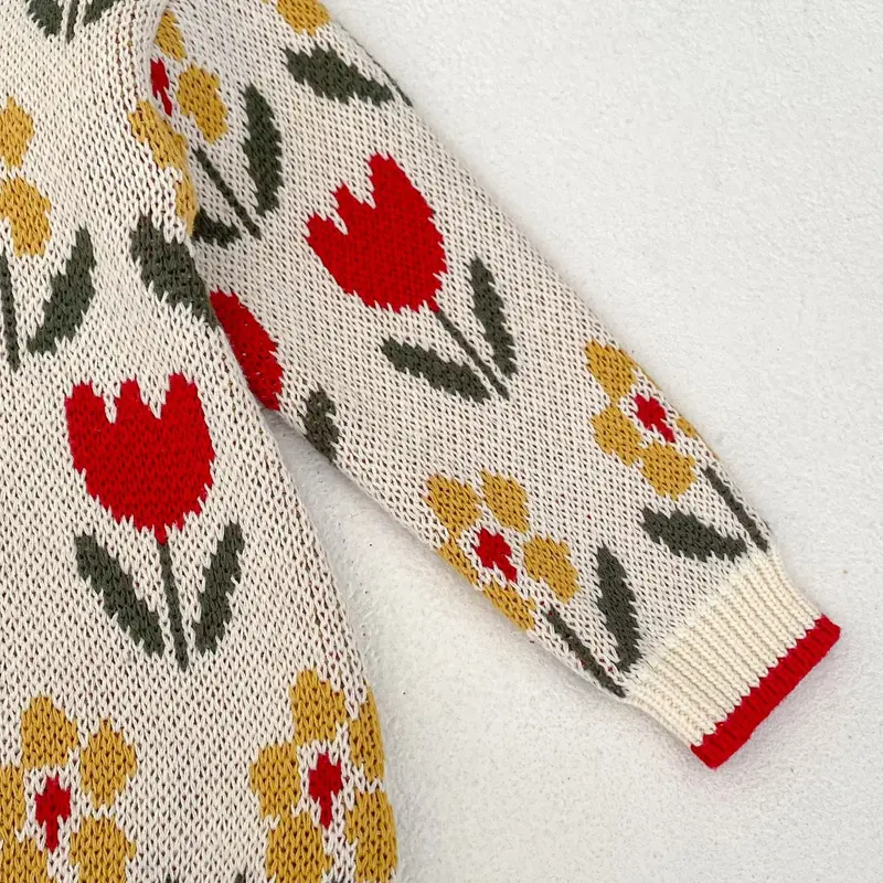 New autumn baby clothing, 0-3 year old female baby, pure cotton sweater, tulip knit, khaki, crawling clothes