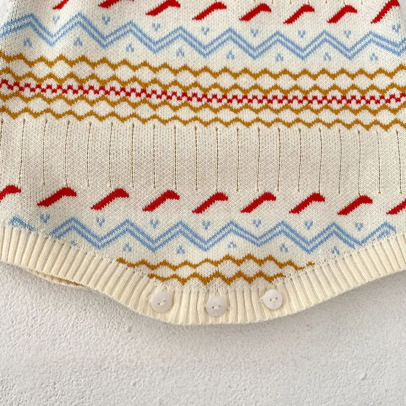 New autumn baby clothing, 0-3 year old female baby, jacquard knitted sweater jumpsuit, crawling suit