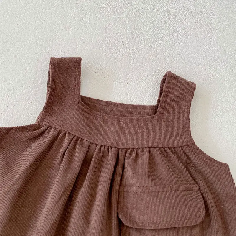 New autumn baby clothing, 0-5 year old female baby, corduroy fashionable versatile shoulder strap skirt