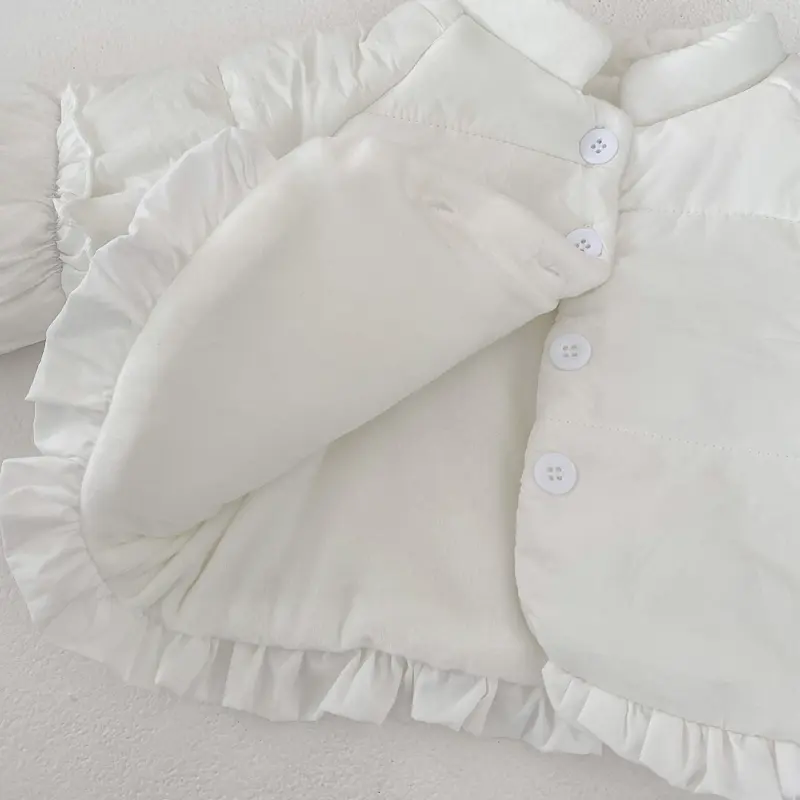 Winter new baby clothing, 0-3 year old female baby, black fungus edge splicing sleeve clip cotton thick coat