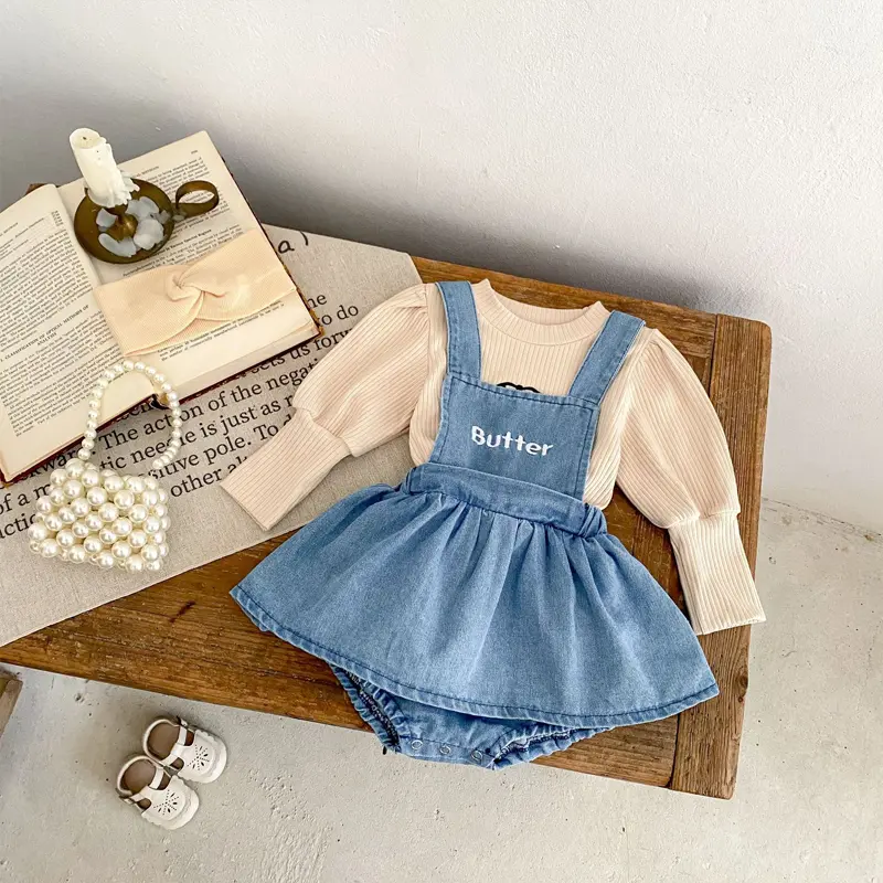 Autumn new baby clothing, 0-3 year old baby girl T-shirt with bow embroidery pit stripe top, girls' base shirt