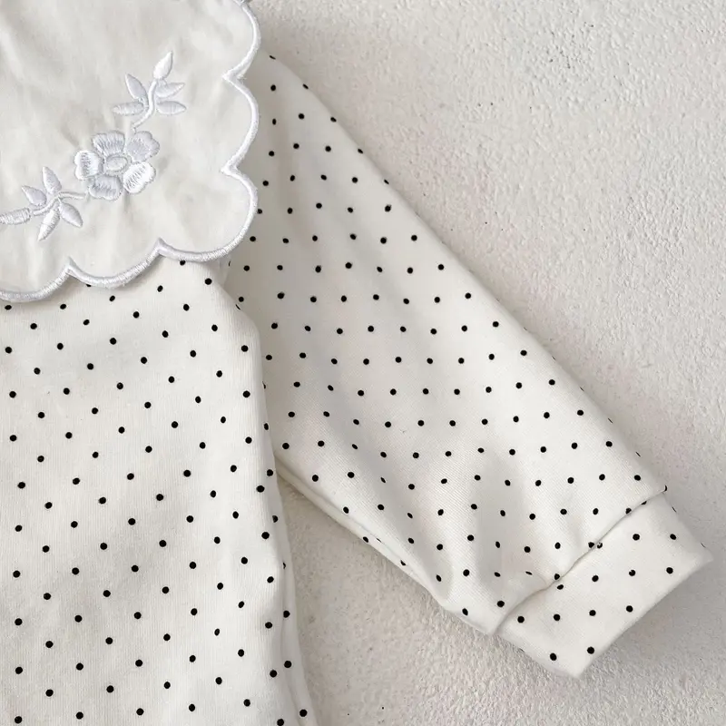 New autumn baby clothing, 0-3 year old female baby, embroidered big collar base T-shirt