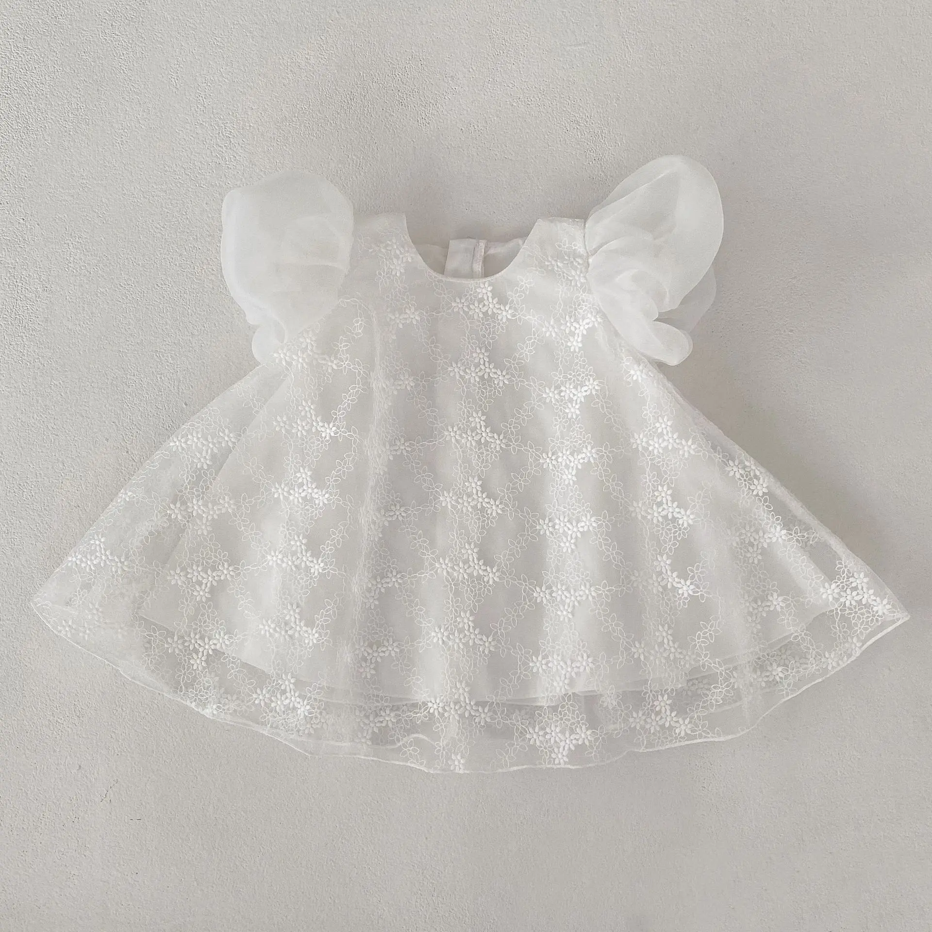Summer new 0-3 year old baby clothing, exquisite baby girl dress, bubble short sleeved lace skirt
