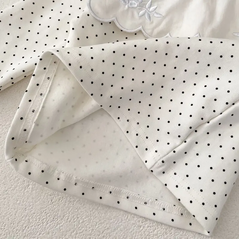 New autumn baby clothing, 0-3 year old female baby, embroidered big collar base T-shirt