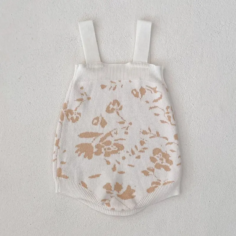 Autumn new baby clothing, 0-3 year old female baby branch and leaf jacquard suspender knitted sweater jumpsuit