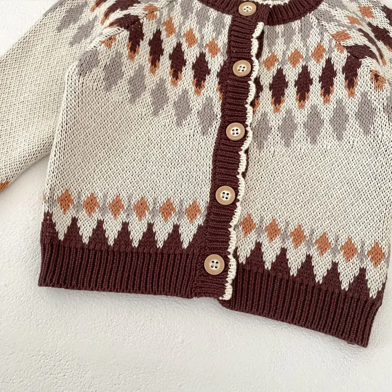 Spring and Autumn New Baby Clothing, 0-3 Year Old Female Baby, Lingge Jacquard Knitted Sweater Coat