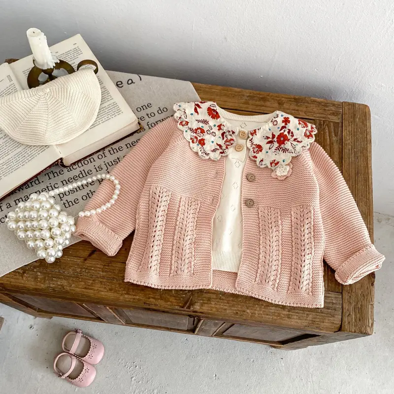 New autumn baby clothing, 0-3 year old female baby, handmade flower knitted sweater jacket