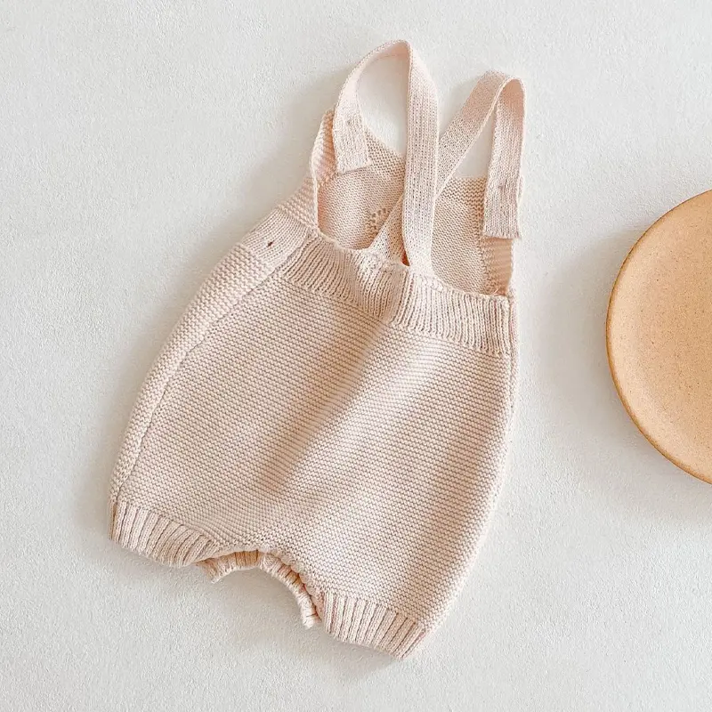 Autumn style new baby clothing for both men and women, love hollow out suspender pants, knitted jumpsuit, buttocks, triangle cra