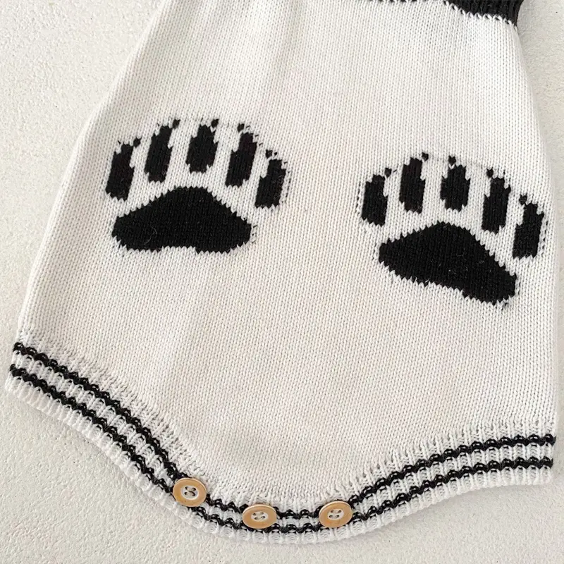 New autumn baby clothing, 0-3 year old female baby, panda jacquard knitted jumpsuit and climbing suit
