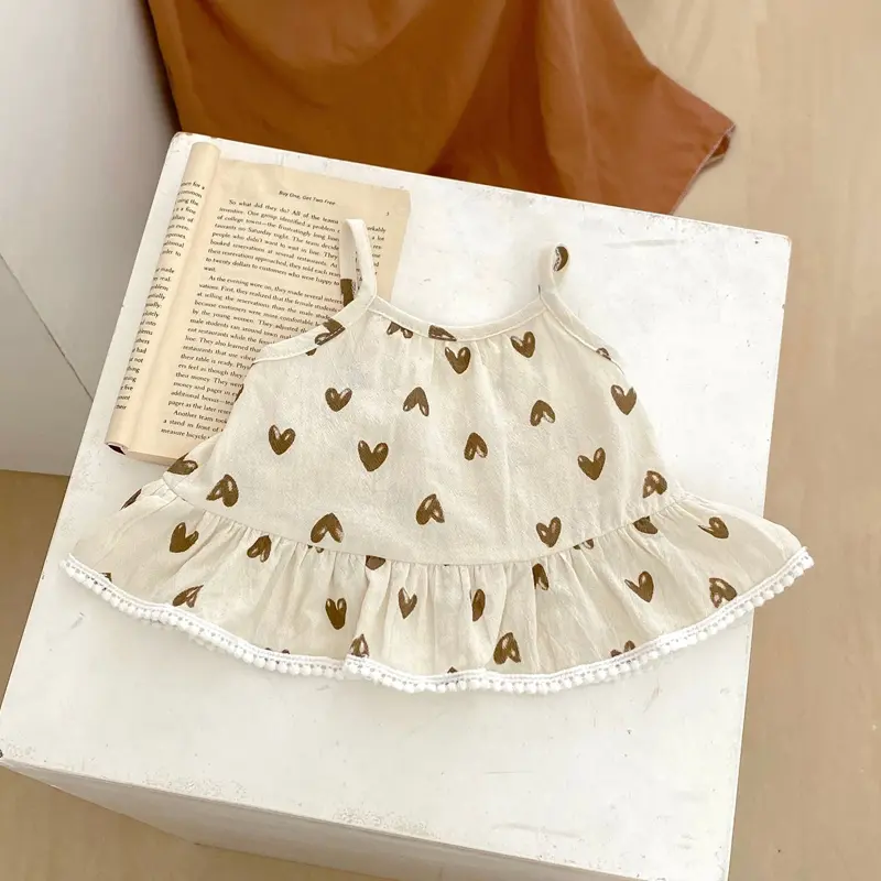 Summer new baby clothing, cute heart-shaped suspender top and bread pants 2-piece set for 0-3 year old girls