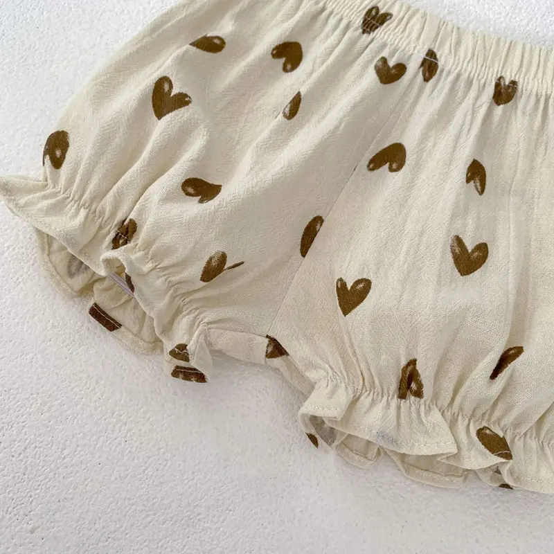 Summer new baby clothing, cute heart-shaped suspender top and bread pants 2-piece set for 0-3 year old girls