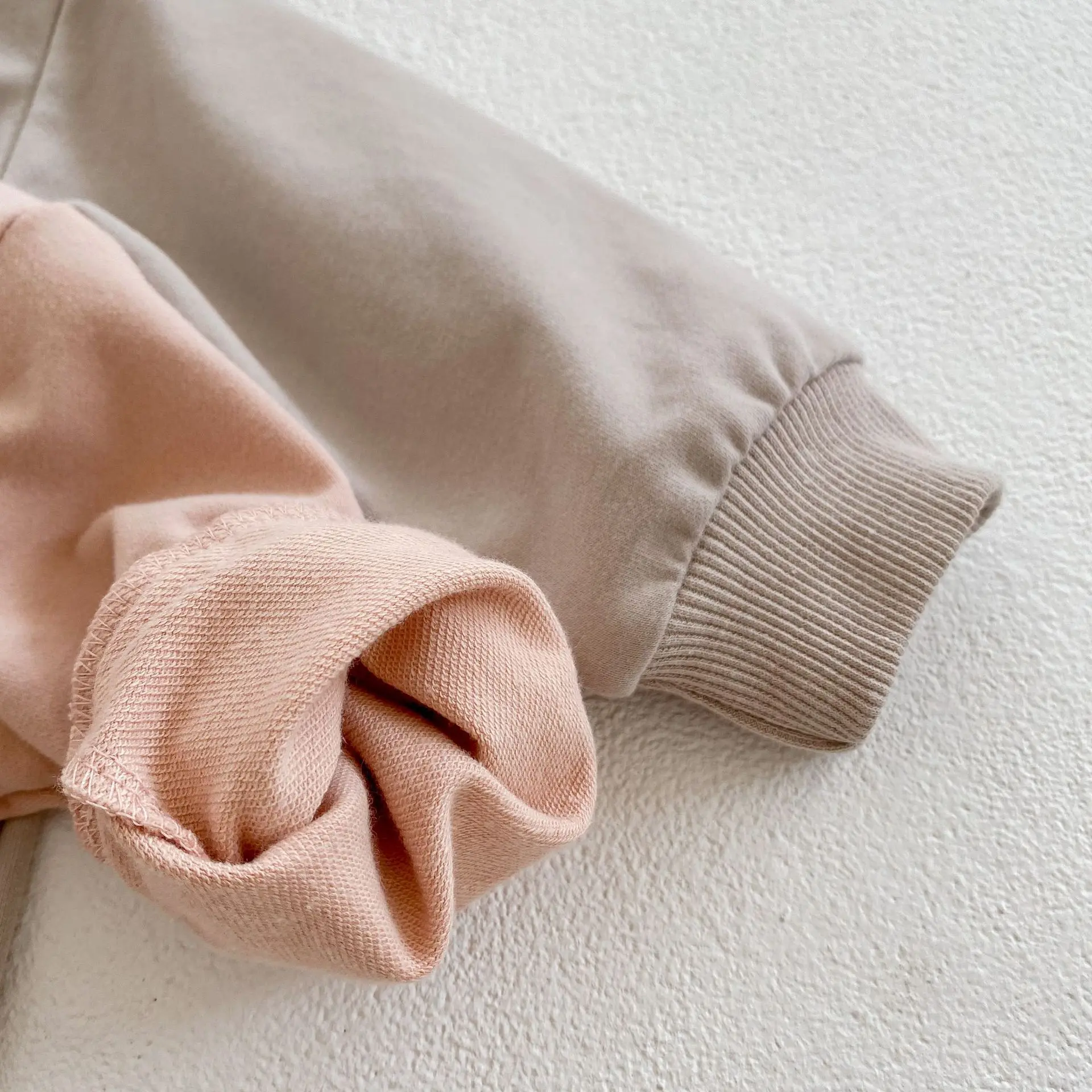 Autumn New Infant Fashion Versatile Set for Men and Women Baby Set with Large Pocket Round Neck Long sleeved Sweater and Triangl