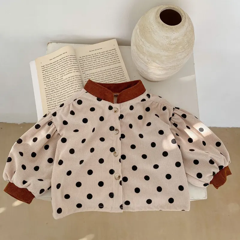 Spring new baby clothing, 0-3 year old boys and girls dot printed long sleeved cardigan jacket+short pants two-piece set