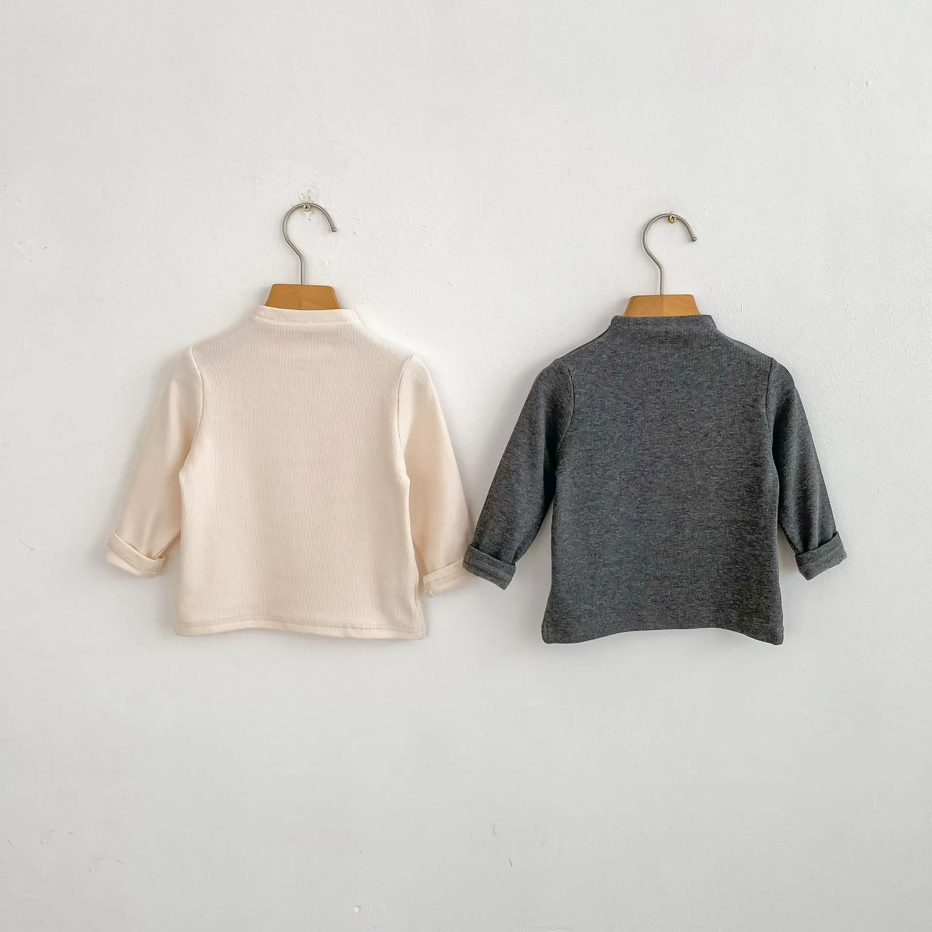 New autumn baby clothing for 0-3 years old, half high neck long sleeved tops for boys and girls, solid color versatile T-shirts