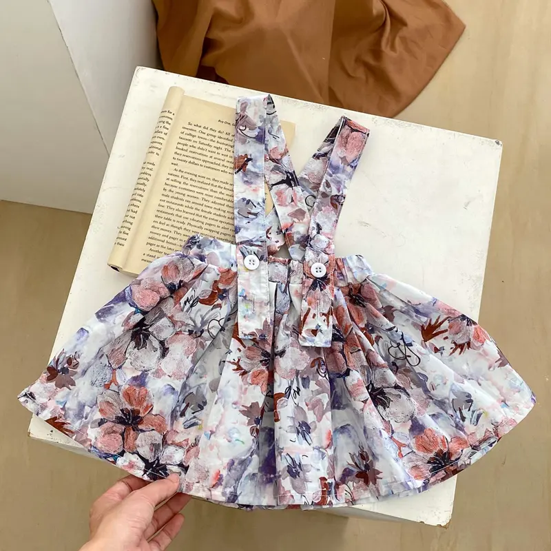 New autumn baby clothing, 0-3 year old baby girl's daisy embroidered sweater+ink wash floral strap skirt set