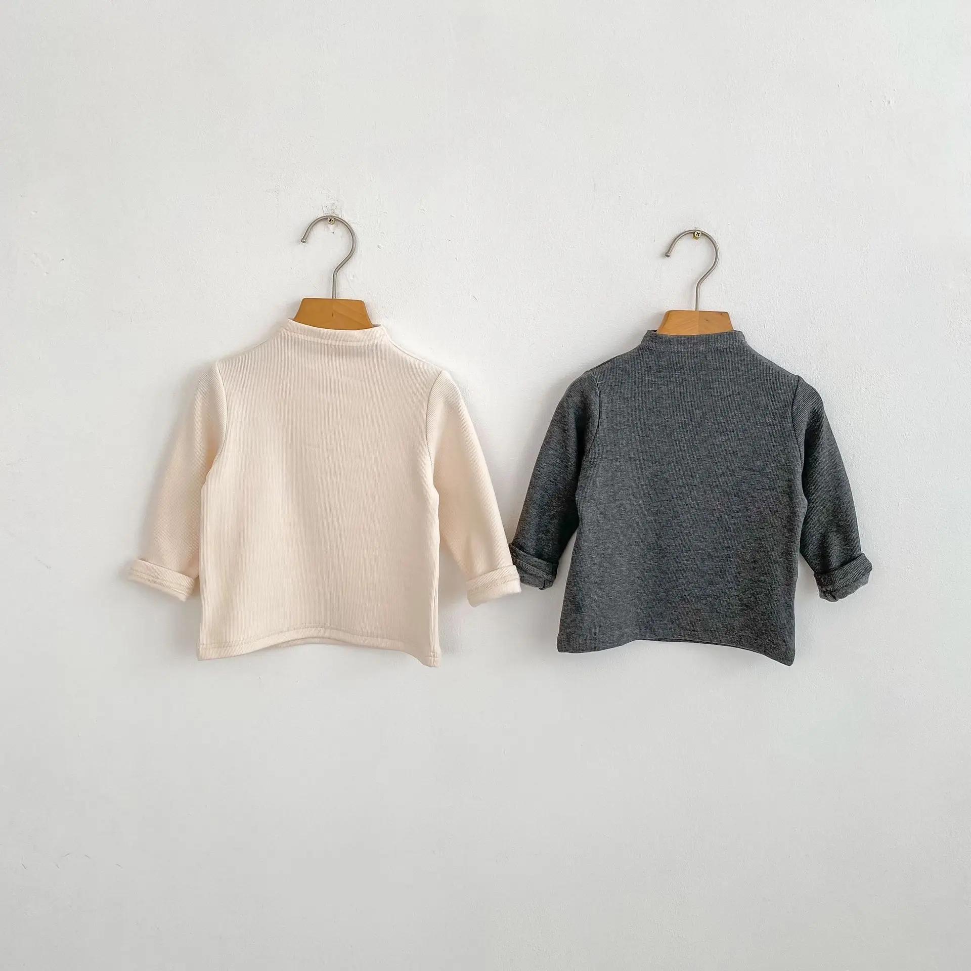 New autumn baby clothing for 0-3 years old, half high neck long sleeved tops for boys and girls, solid color versatile T-shirts