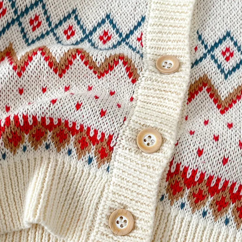 Autumn new baby clothing, 0.3 year old female baby jacquard knitted long sleeved sweater jacket