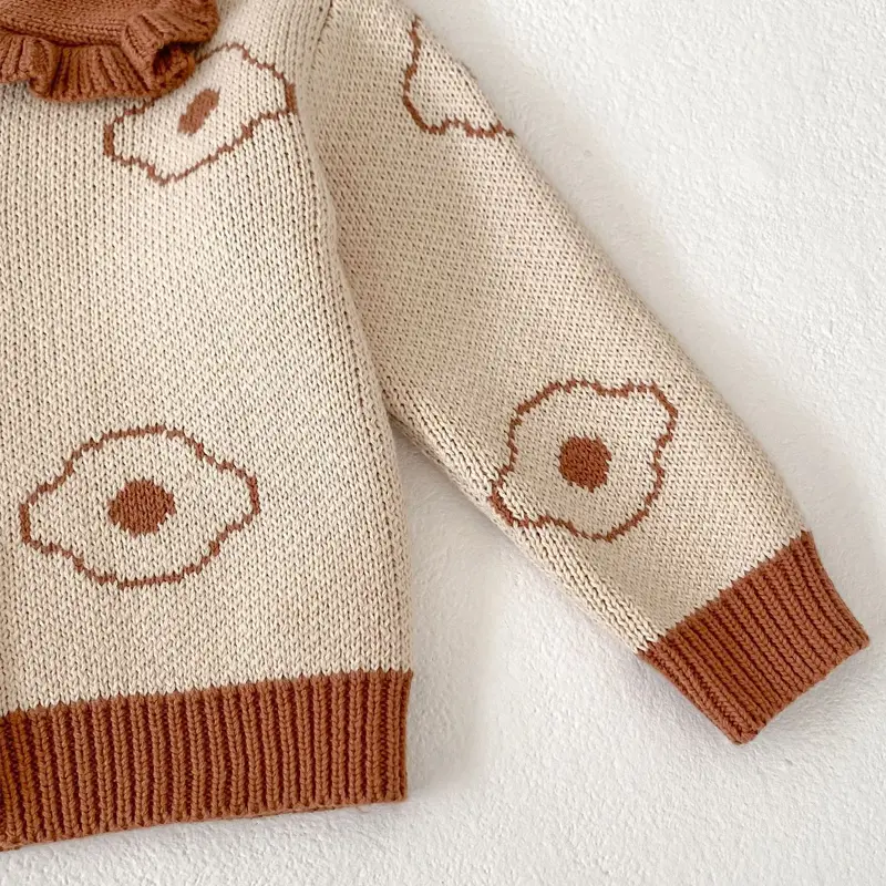 New autumn baby clothing, 0-3 year old female baby, jacquard long sleeved knitted sweater jacket