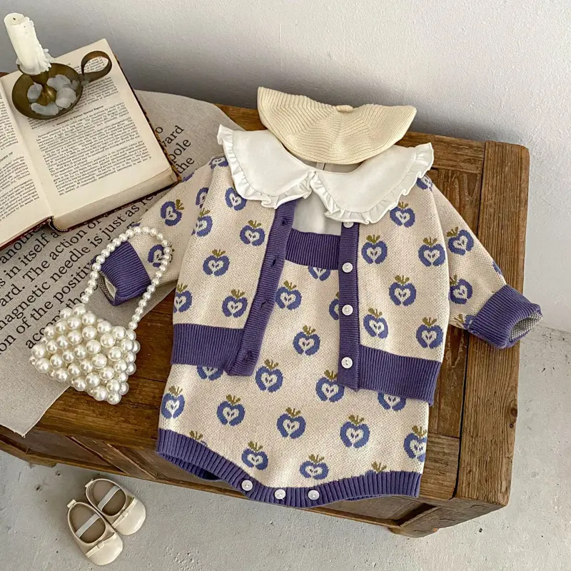 New autumn baby clothing, 0-3 year old female baby, knitted sweater, apple jacquard hoodie, jumpsuit, and climbing suit