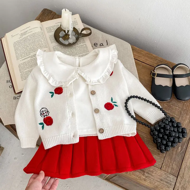 Autumn new baby clothing, 0-3 year old girl baby rose embroidered top+pleated skirt 2-piece set knitted sweater