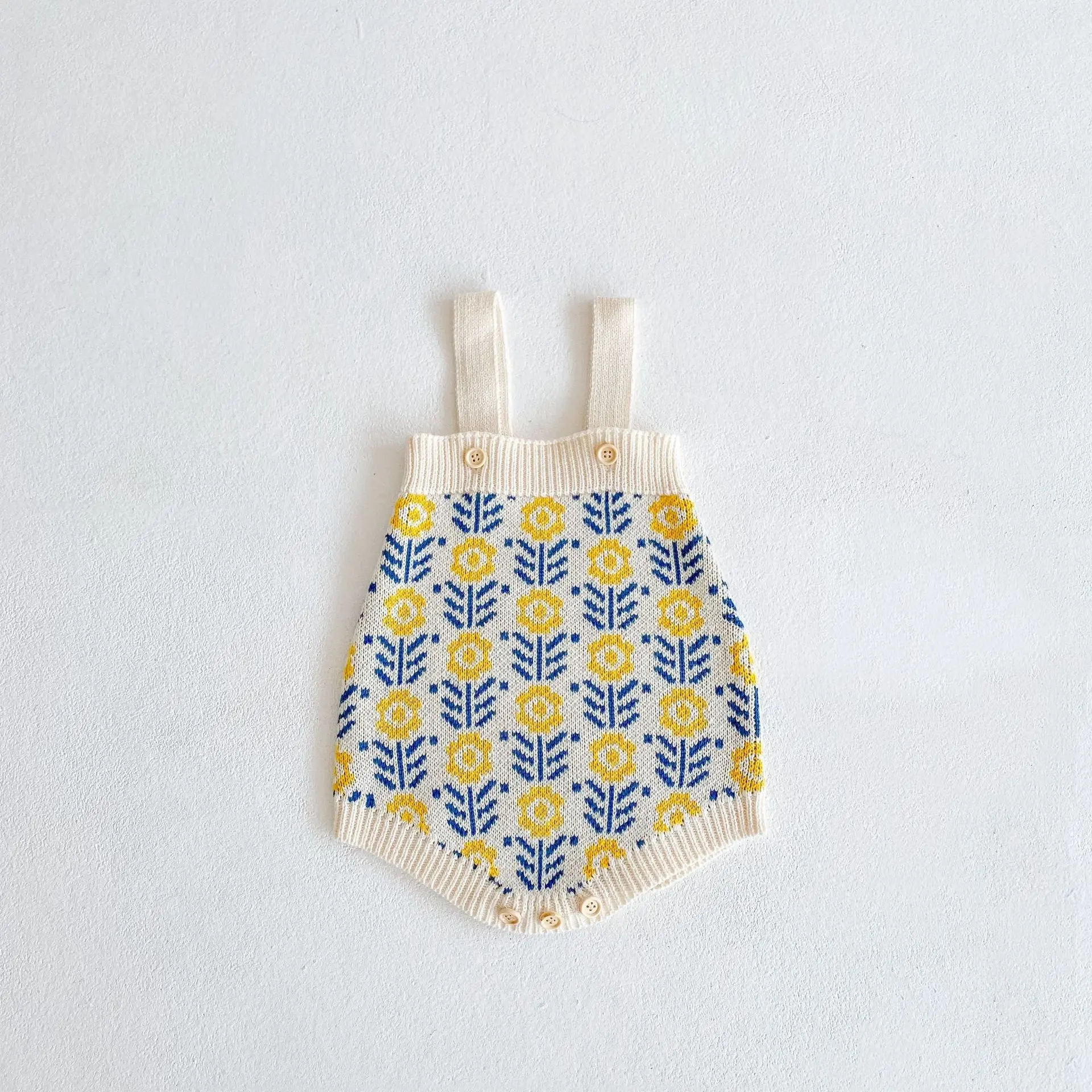 INS Spring and Autumn New Fashion Versatile Triangle Sweater Crawler for Infants and Girls Knitted Sweater Flower Knitted Sweate