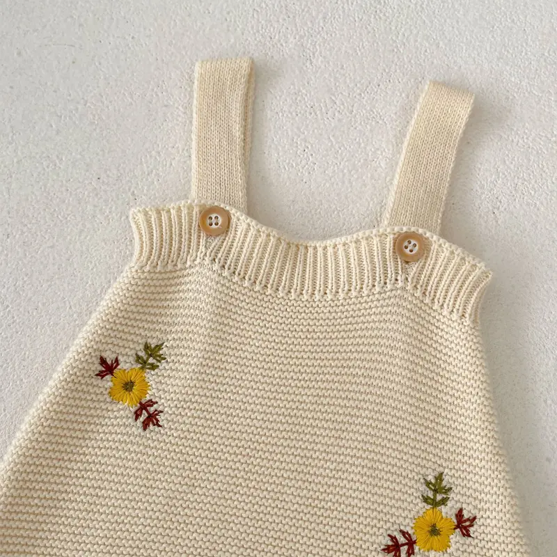 New autumn baby clothing, 0-3 year old female baby all cotton knitted embroidered knitted jumpsuit, crawling suit