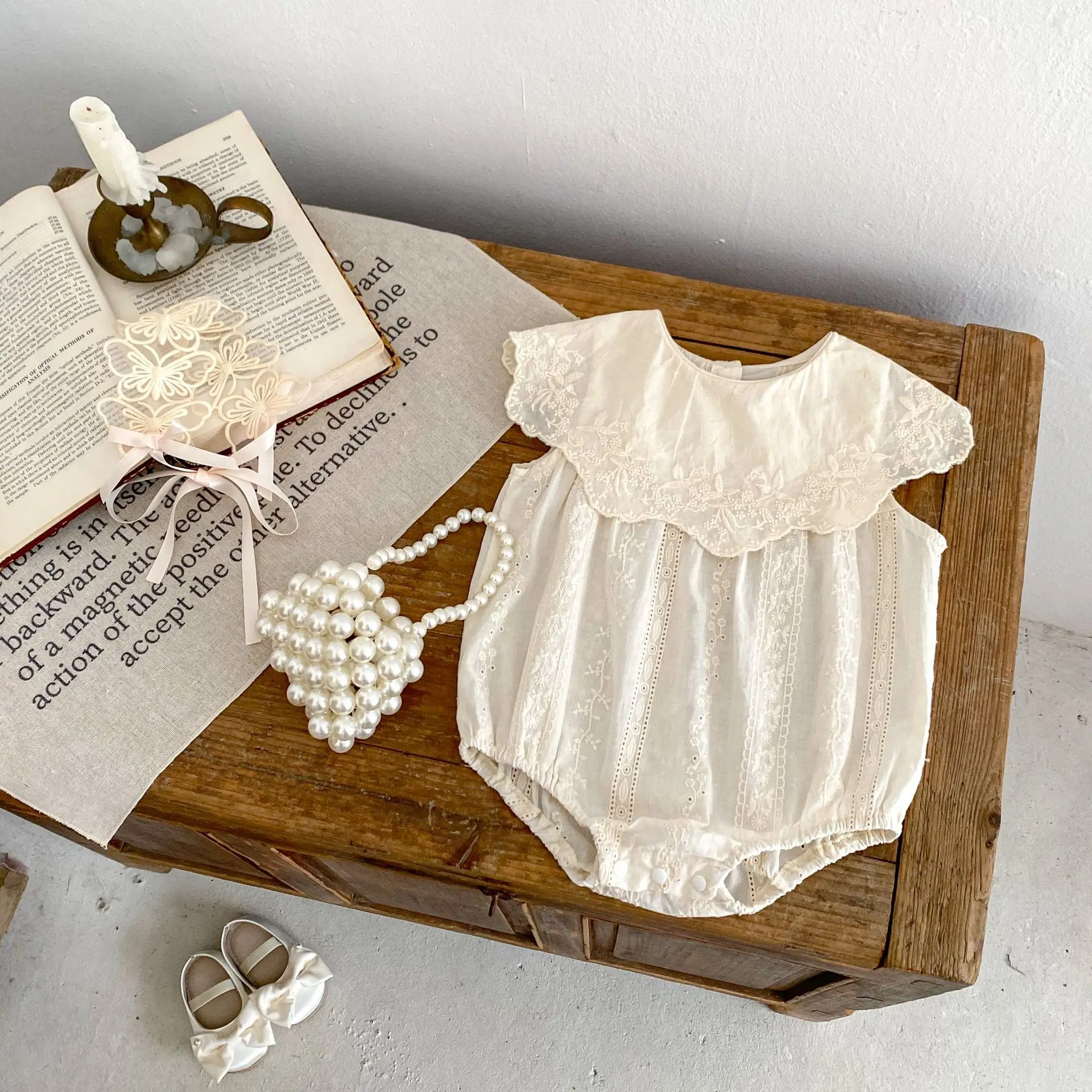 Summer New Baby Fashion Versatile Triangle Sweetheart Girl Baby Big Lace Collar Sleeveless Sweetheart Climbing Clothes Wrapped B