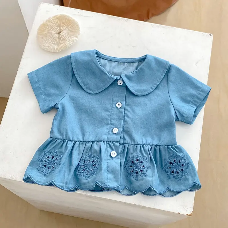 New summer baby clothing for girls aged 0-3. Two piece set of hollowed out embroidered denim top and buttocks pants