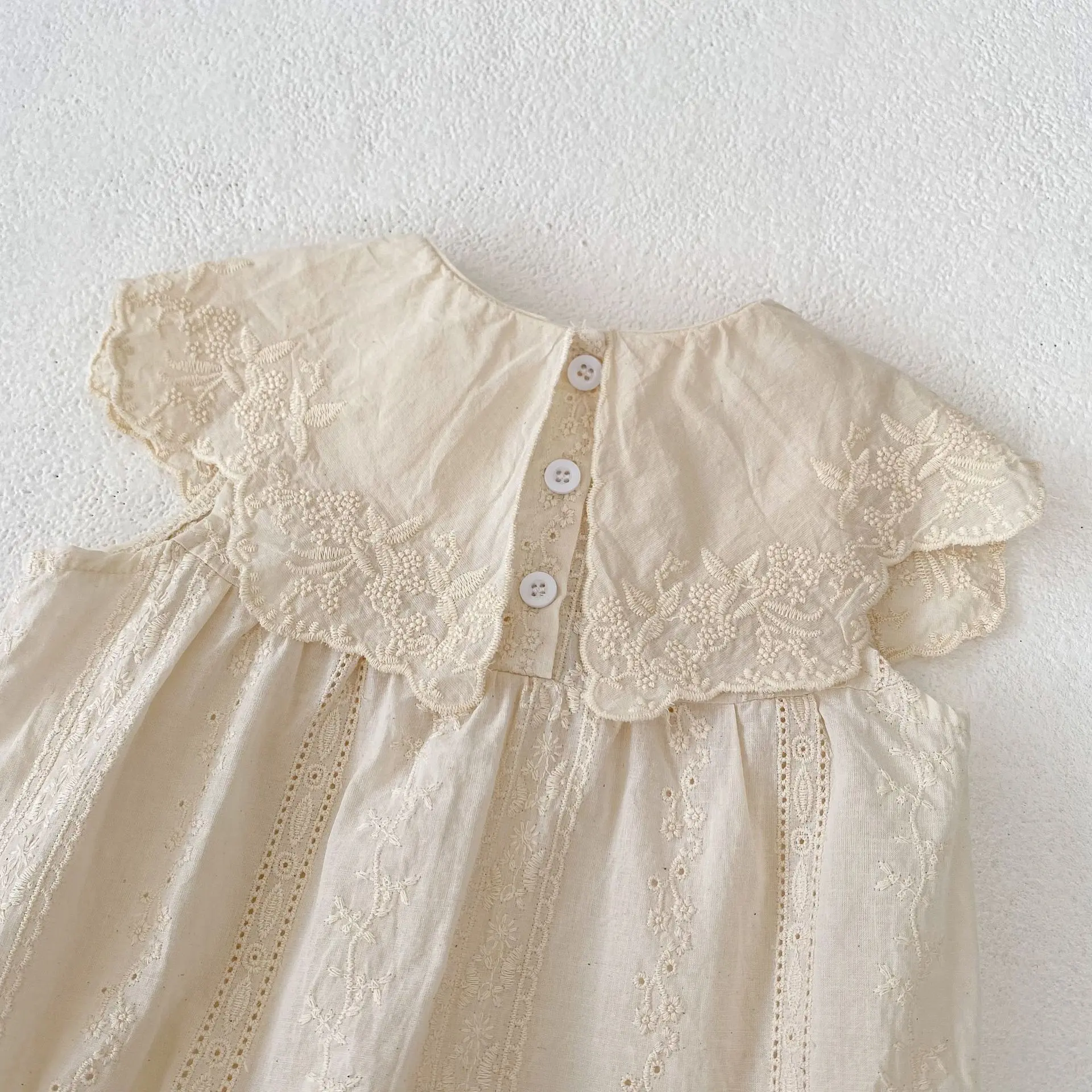 Summer New Baby Fashion Versatile Triangle Sweetheart Girl Baby Big Lace Collar Sleeveless Sweetheart Climbing Clothes Wrapped B