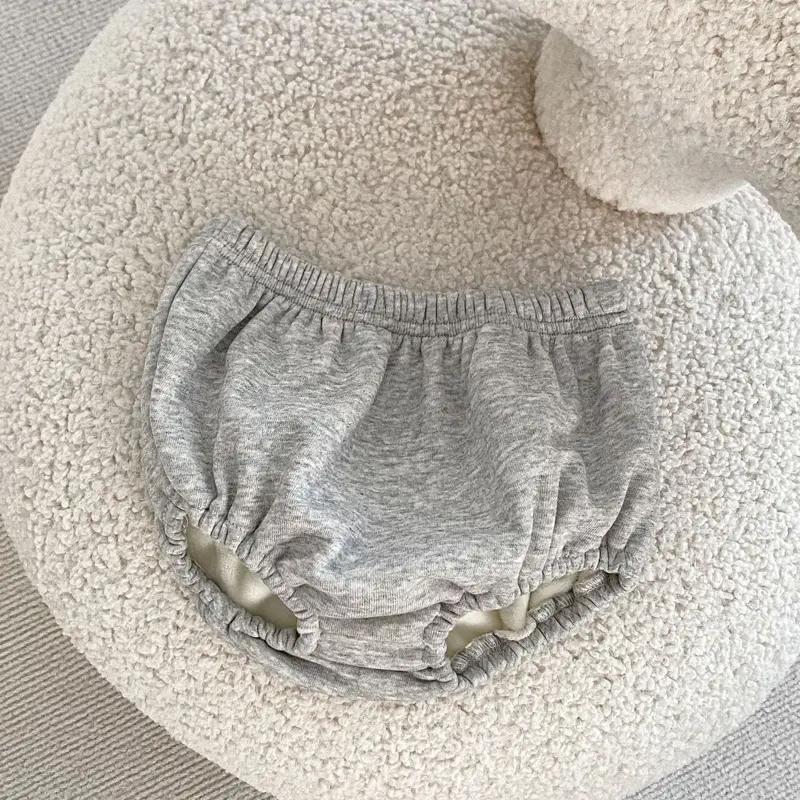 Autumn new baby clothing, 0-5 year old female baby, lace lace top and pants set