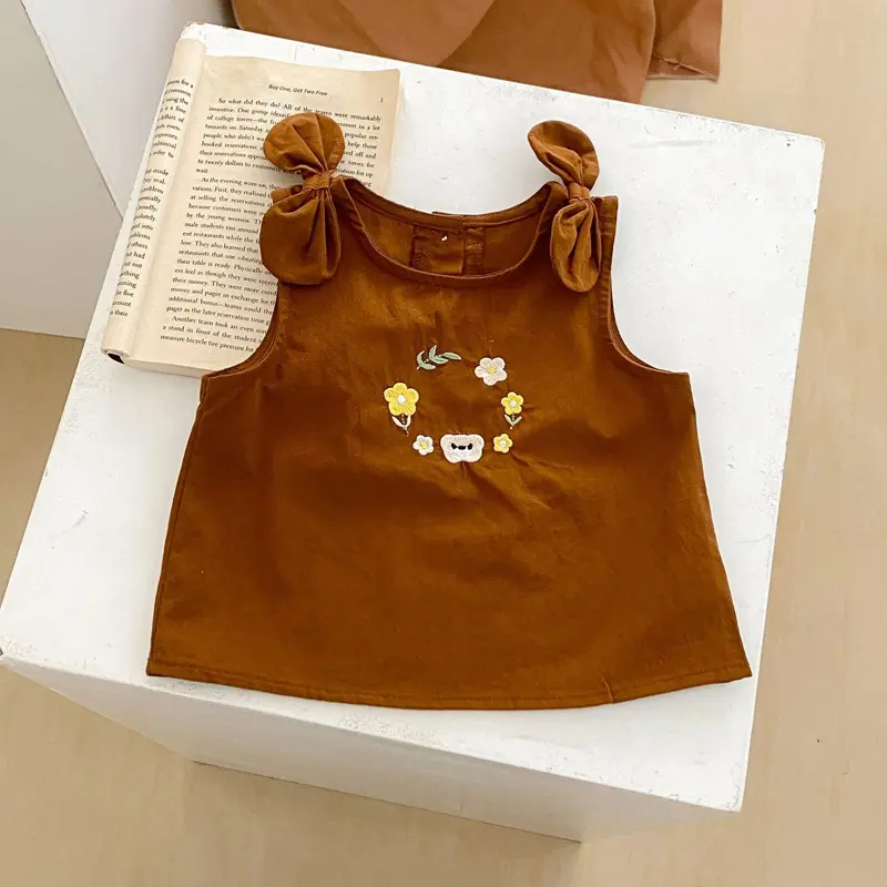 New summer baby clothing, a two-piece set of 0-3 year old girl's bow embroidered vest and buttocks shorts