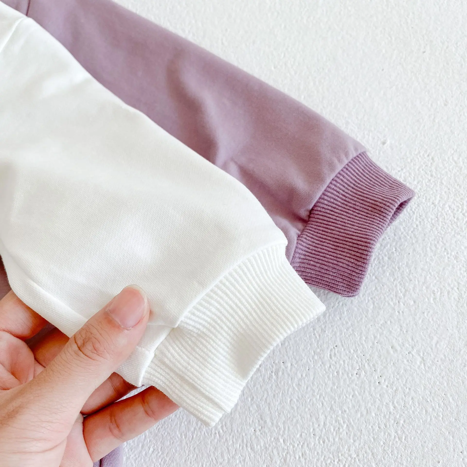 Spring and Autumn New Women's Fashion Versatile Long sleeved Triangle Sweetheart for Infants 0-3 Years Old Baby Bear Head Printe