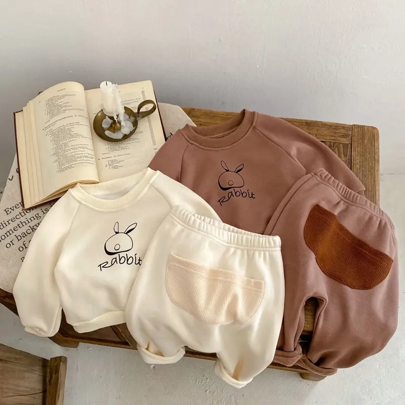 New winter baby clothing, 0-3 year old girls, rabbit print set with plush and thickened top+large PP pants 2-piece set