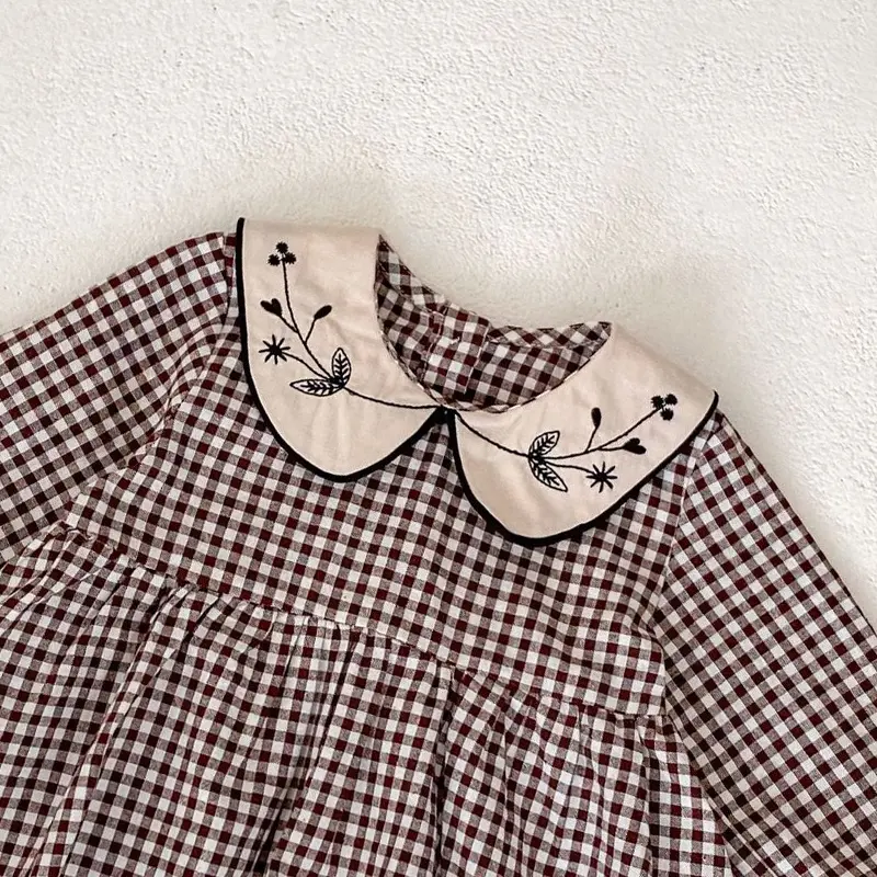 Autumn new baby clothing, 0-5 year old female baby, doll collar embroidered checkered top+skirt skirt wrapped pants 2-piece set