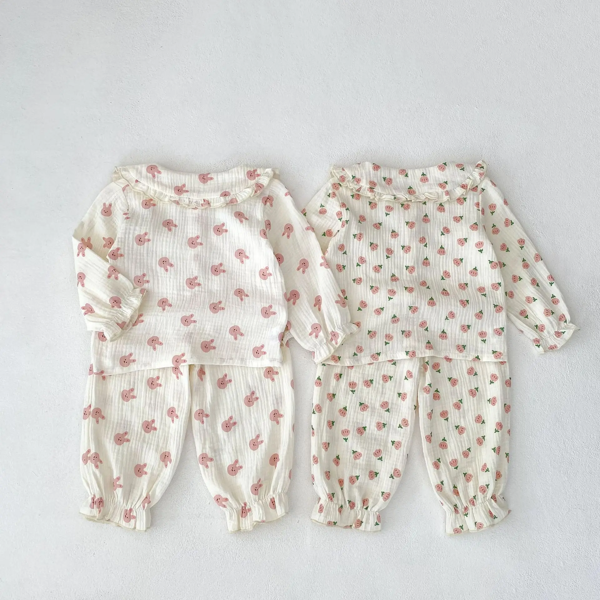 Autumn new 0-3 year old baby clothing, baby girl sleepwear doll collar top+pants cute printed two-piece set