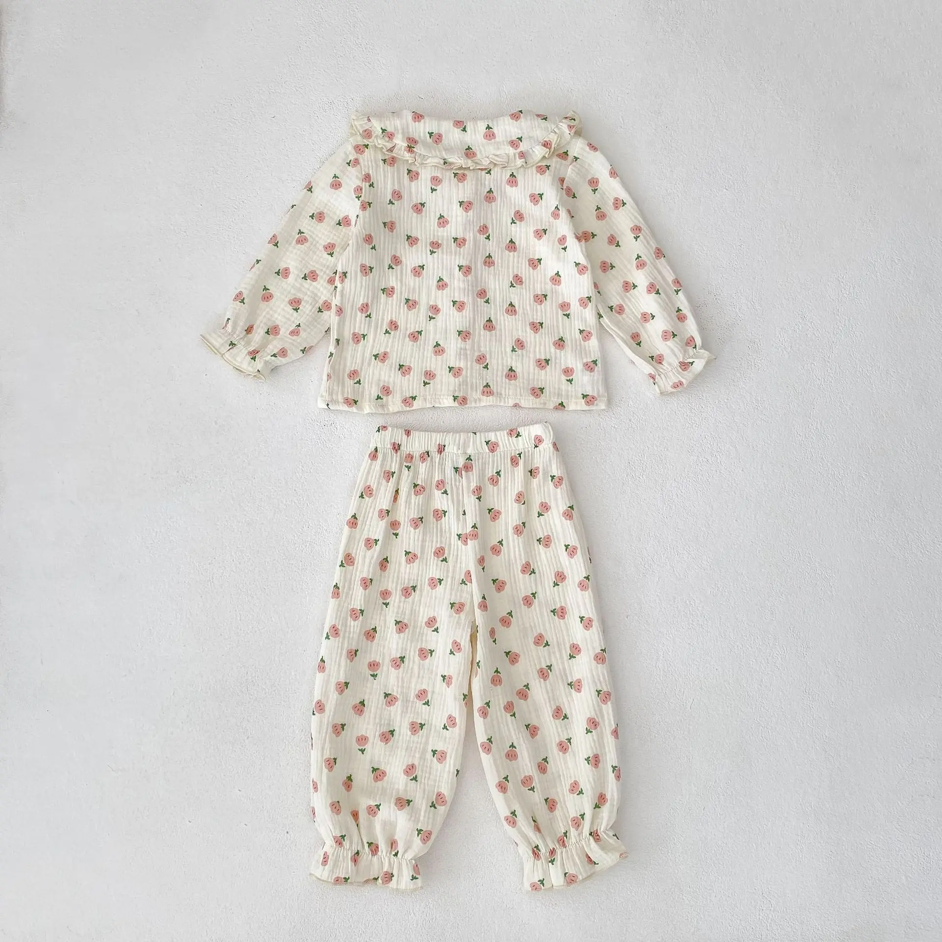 Autumn new 0-3 year old baby clothing, baby girl sleepwear doll collar top+pants cute printed two-piece set
