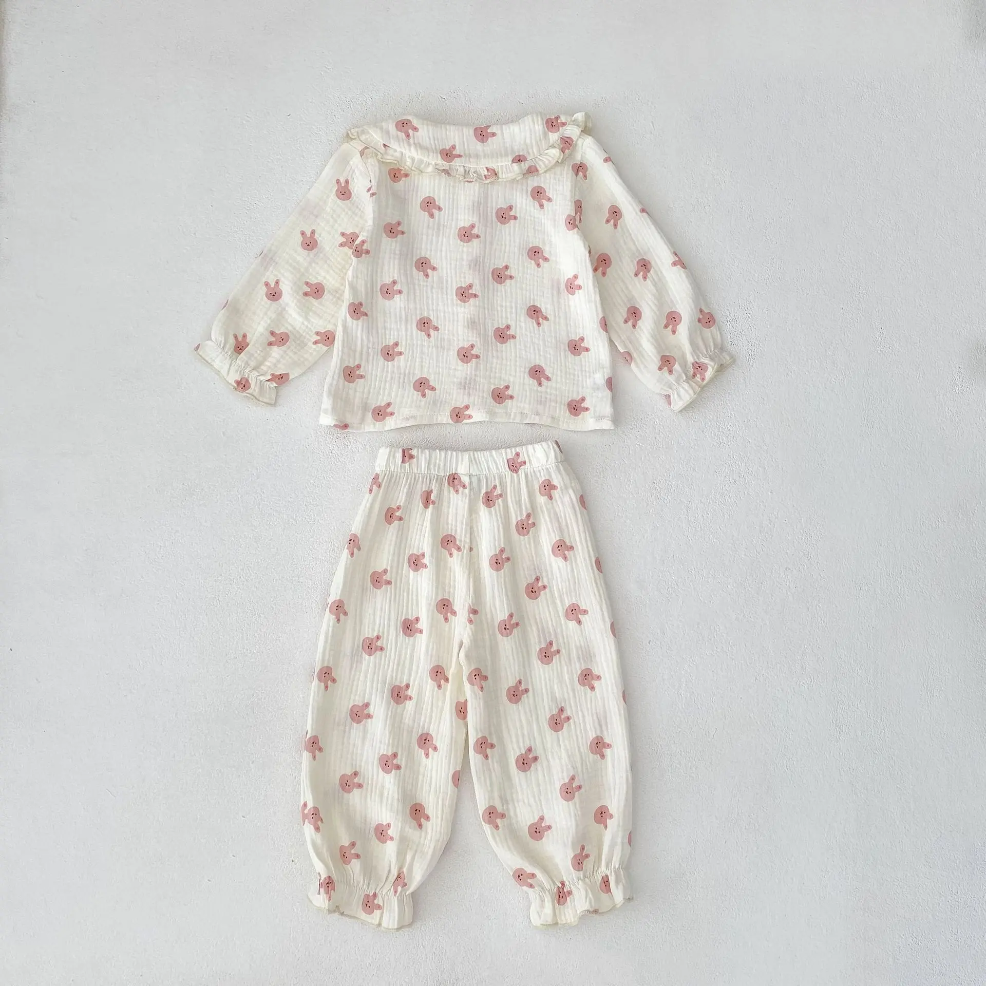 Autumn new 0-3 year old baby clothing, baby girl sleepwear doll collar top+pants cute printed two-piece set
