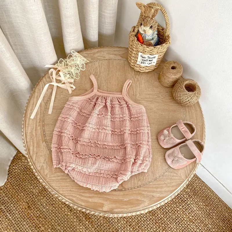 Summer new baby clothes for 0-3 years old, super cute baby girl lace suspender clothes, little princess bag pants