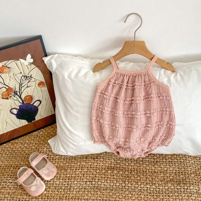 Summer new baby clothes for 0-3 years old, super cute baby girl lace suspender clothes, little princess bag pants