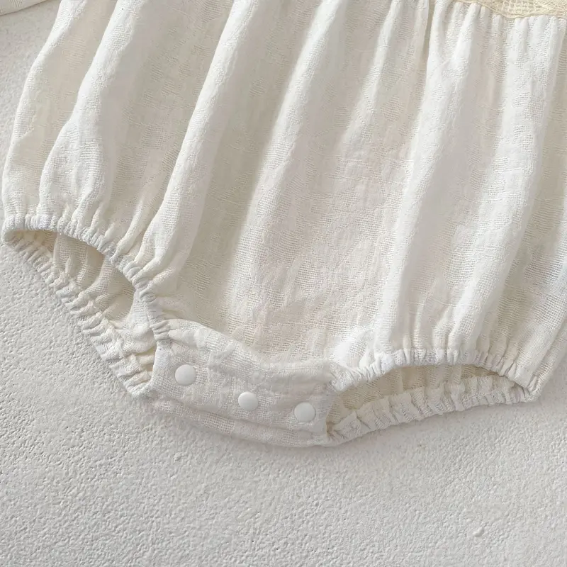 Autumn new baby clothing, 0-3 year old female baby long sleeved khaki triangle bag fart clothes crawling clothes