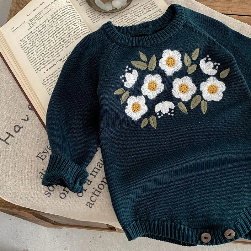 New autumn baby clothing, boys and girls aged 0-3, dark green embroidered long sleeved bun top, triangle jumpsuit, climbing suit