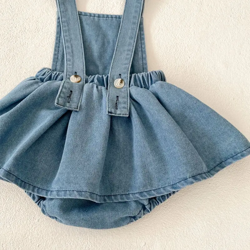 New autumn baby clothing, 0-3 year old girls, trendy A-line skirt, all cotton embroidered denim shoulder strap skirt, jumpsuit