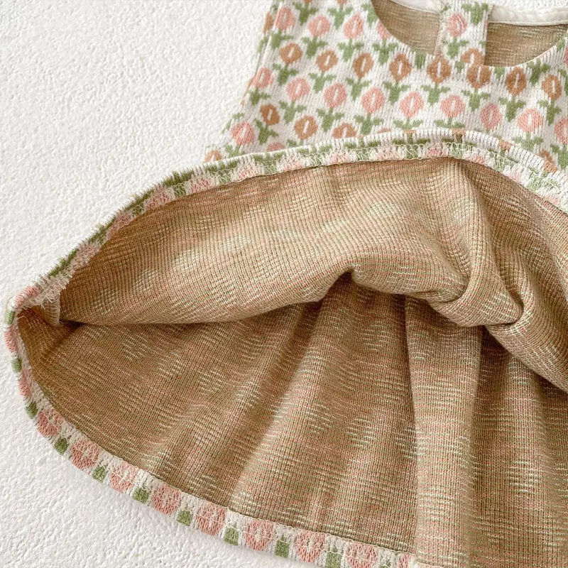 Spring and Autumn New Baby Clothing 0-3 Year Old Female Baby Fashion Versatile Jacquard Tank Top