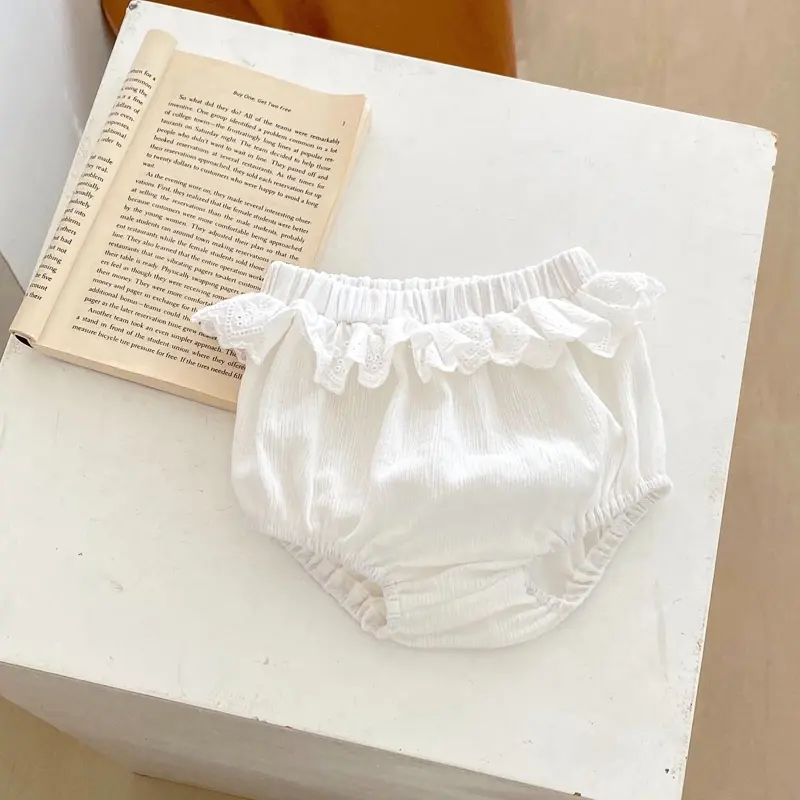 New summer baby clothing, 2-piece set of fresh lace patchwork shoulder strap top and buttocks for 0-3 year old girls