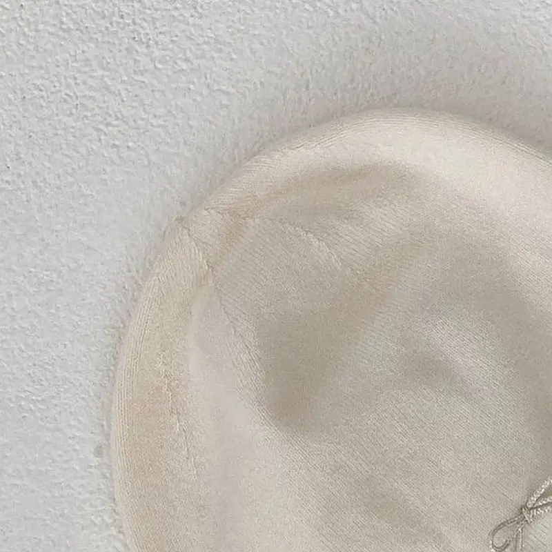 New autumn baby hat, female babies aged 0-2, contrasting edge knitted ear protection hat