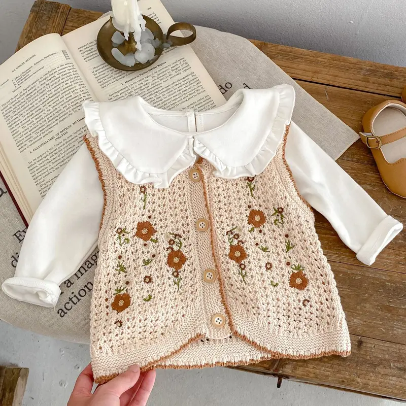 Spring and Autumn New Baby Clothing, 0-3year-old Female Baby, Embroidered Knitted Sweater, Vest Small Coat