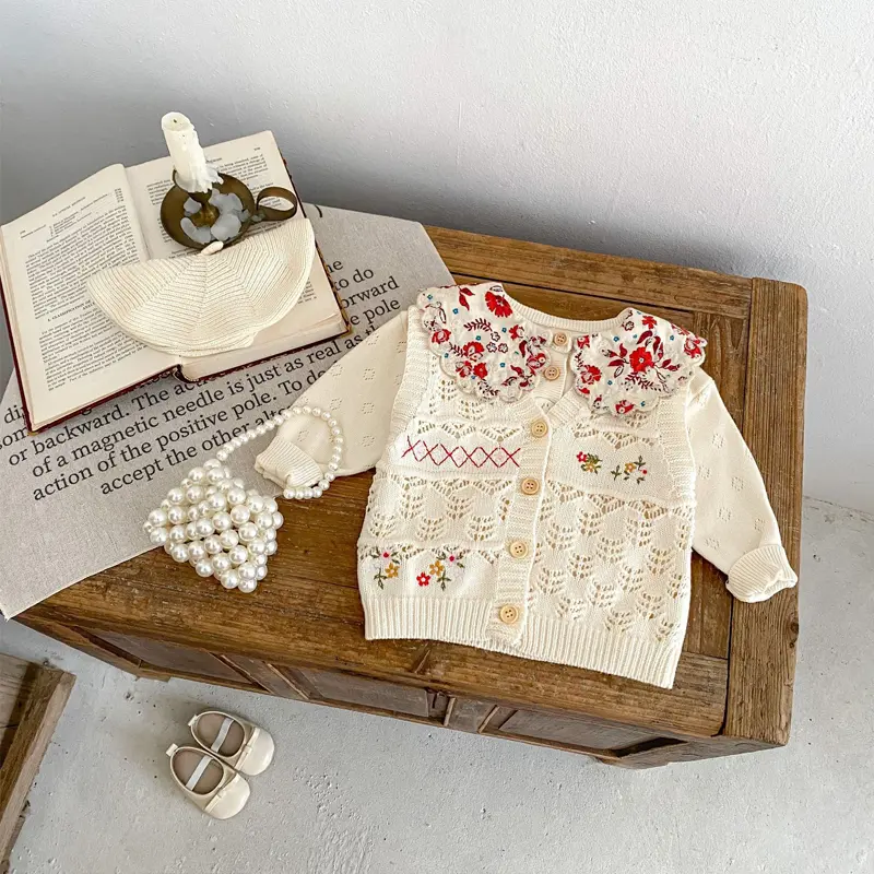 Spring and Autumn New Baby Clothing, 0-3 Year Old Female Baby, Versatile Cardigan Flower Embroidered Knitted Vest