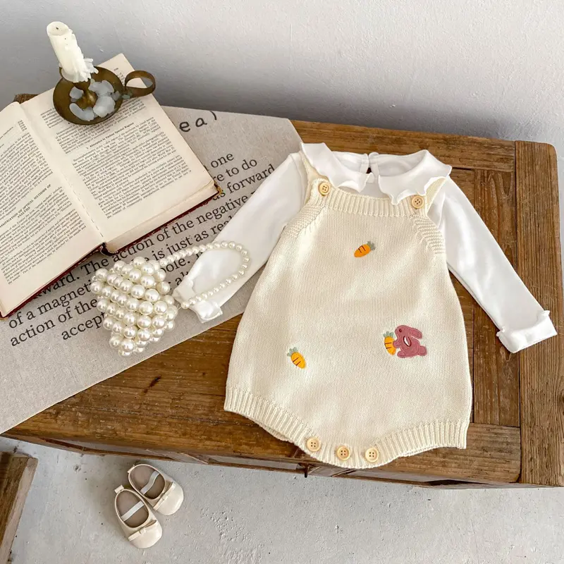 New autumn baby clothing, 0-3 year old female baby, rabbit radish embroidered shoulder strap knitted sweater jumpsuit