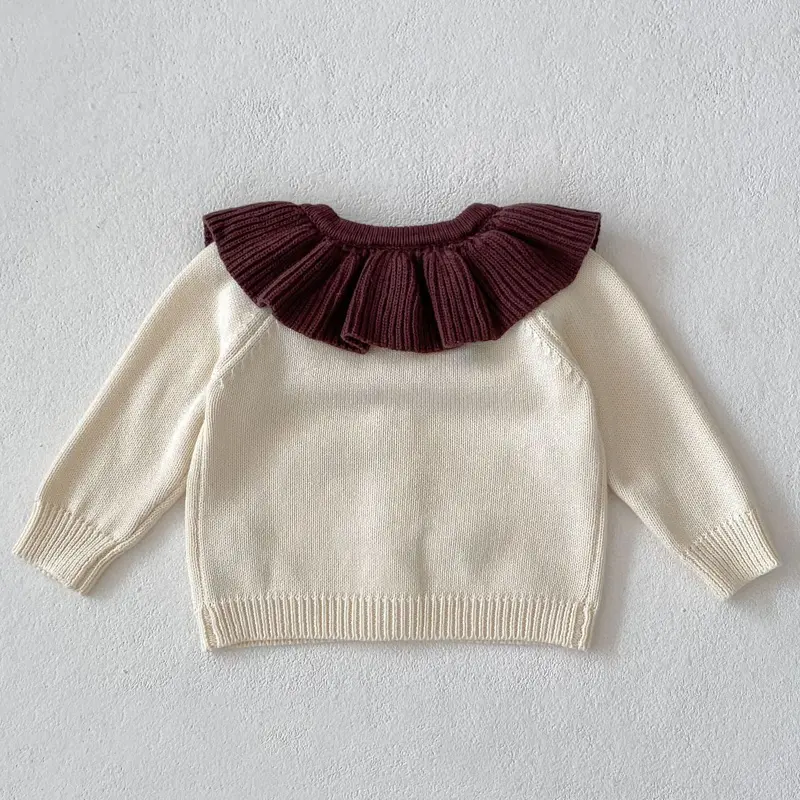 Autumn new baby clothing, 0-3 year old female baby, lotus collar handmade heart knitted long sleeved jacket